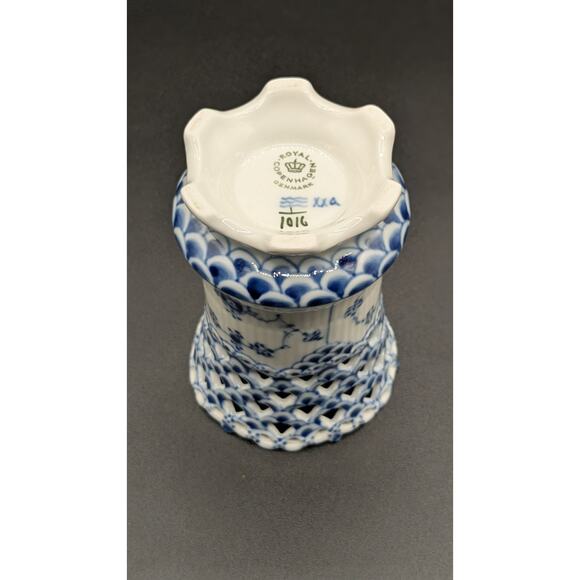 Royal Copenhagen Denmark Blue Fluted Full Lace Cigar Cup 1016 - Picture 7 of 8